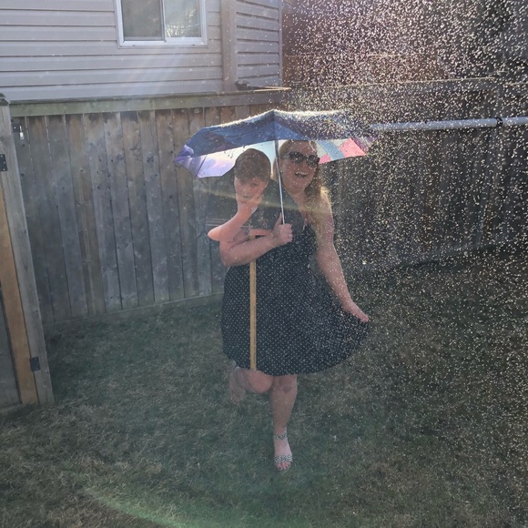 Meet your Posher, Stephanie - Picture 1 of 1